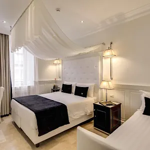 Otel Tito, Roma